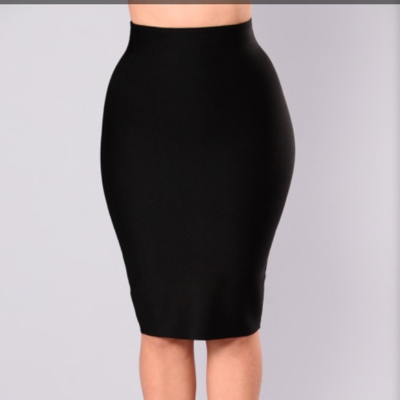 Chocolate Dresses & Skirts - Last price drop ⭐️Bodycon Bandage Skirt